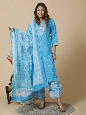 shoecom Women Kurta Dhoti Pant Dupatta Set