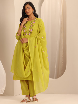 LIBAS Women Kurta Pant Dupatta Set