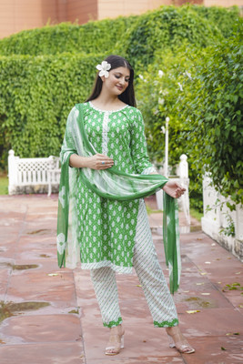 anushansa Women Kurti Pant Dupatta Set