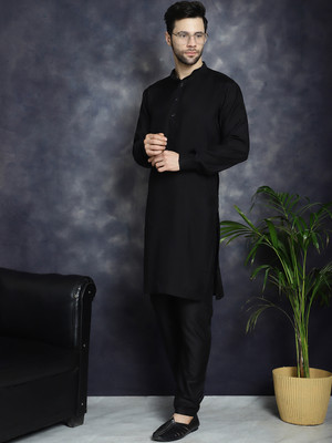 Jompers Men Kurta Churidar Set