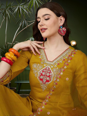 RUPSUNAARI Women Kurti Pant Dupatta Set