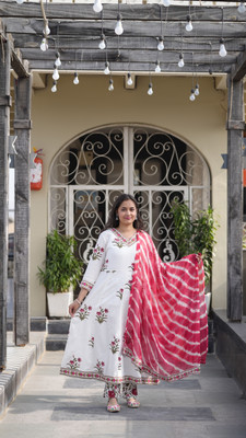 Jaipuri Bunaai Women Kurti Pant Dupatta Set