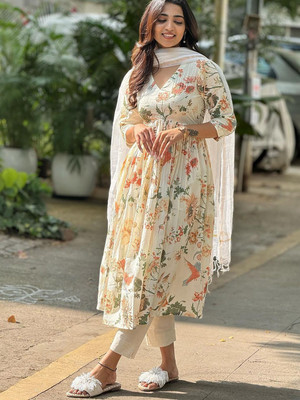 Tasrika Women Kurta Pant Dupatta Set