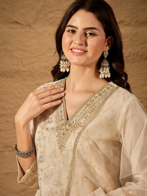 AVANSHEE Women Kurta Pant Dupatta Set