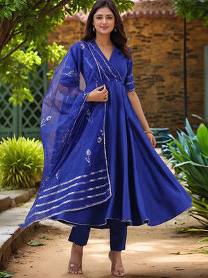 Tasrika Solid Kurta, Salwar & Dupatta Set