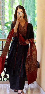 Tasrika Women Kurta Pant Dupatta Set