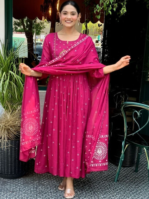 anushansa Women Kurta Pant Dupatta Set