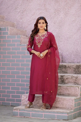 Varamya Women Kurta Pant Dupatta Set