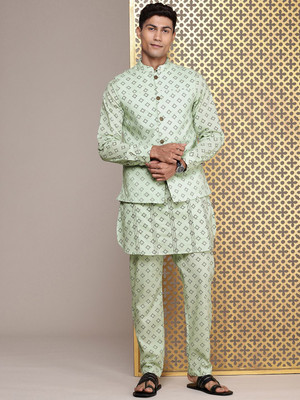 House of Pataudi Men Kurta Pant Ethnic Jacket Set