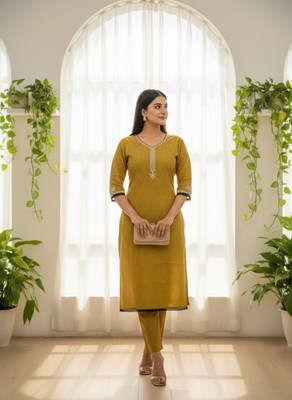 JF Textiles Women Kurti Pant Set