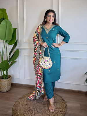 Love Of Fashion Women Kurti Pant Dupatta Set