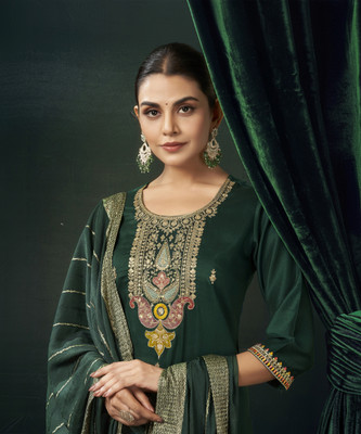 Skylee Women Kurta Pant Dupatta Set