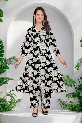 SuRamni Women Kurti Pant Set