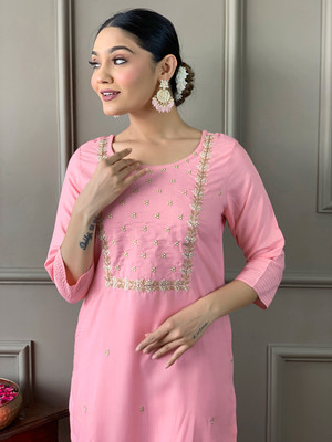 LOOKMARK Women Kurti Pant Dupatta Set