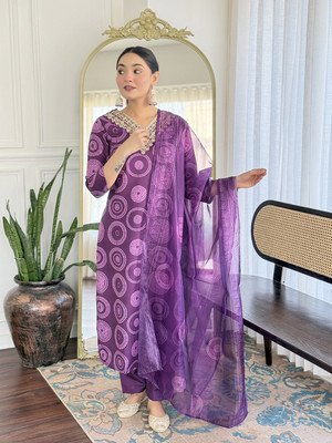 Tective Embroidered Kurta, Salwar & Dupatta Set