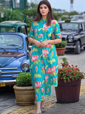 Divastri Women Kurta Pant Set