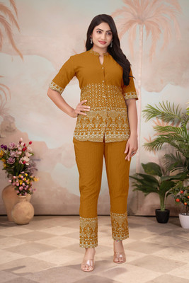Look Classic Women Shirt Pant Set