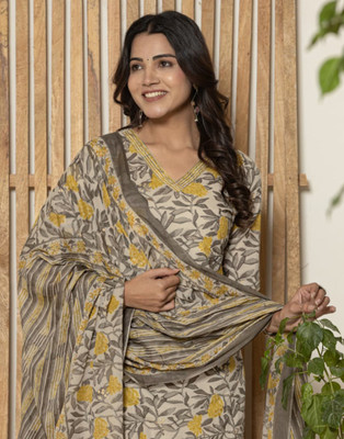 Skylee Women Kurta Pant Dupatta Set