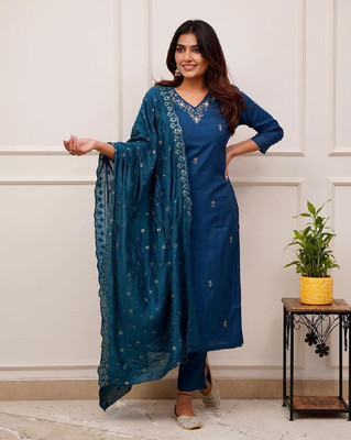 FOXDX Women Kurti Pant Dupatta Set