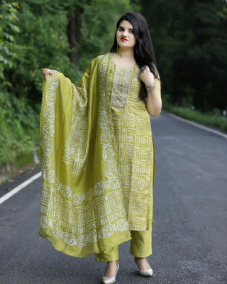 PILUDI Women Kurti Pant Dupatta Set