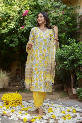 Priyashi Women Kurta Pant Dupatta Set