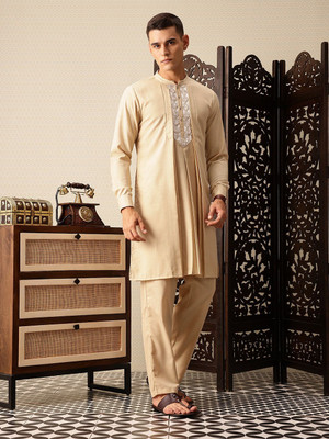 House of Pataudi Men Kurta Pant Set
