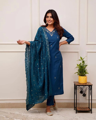 FOXDX Women Kurti Pant Dupatta Set