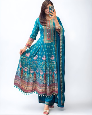 ethtvica Women Kurti Pant Dupatta Set