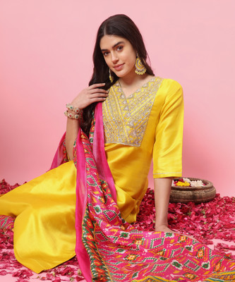 VredeVogel Women Kurta Pant Dupatta Set