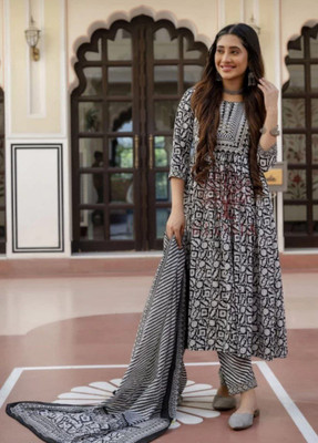 HOLY STAR WORLD Women Kurti Pant Dupatta Set