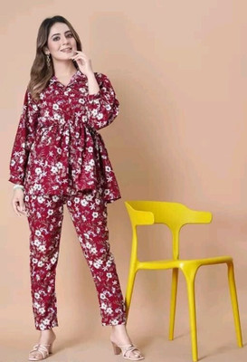 KAHARA Women Kurta Pyjama Set