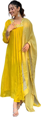 nayan Women Kurti Pant Dupatta Set