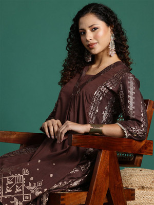 Sangria Women Kurta Pant Set