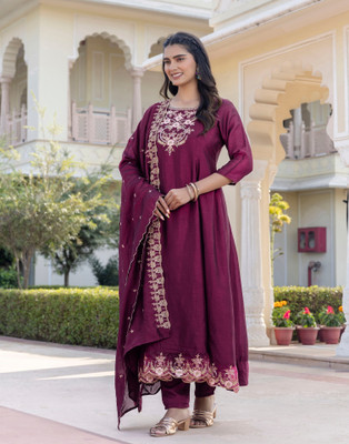 NAVLIK Women Kurta Pant Dupatta Set