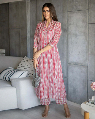 Nirvaan Women Kurti Pant Set