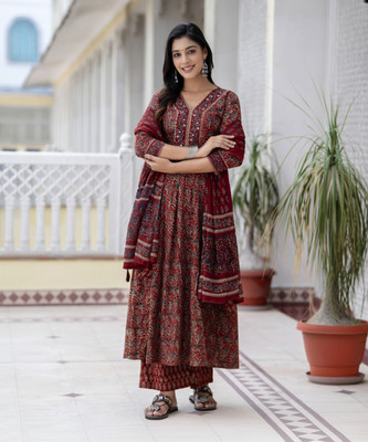 Gulmohar Jaipur Women Kurta Pant Attached Dupatta Set