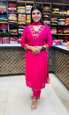 Ikshvaku Enterprises Women Kurti Pant Dupatta Set