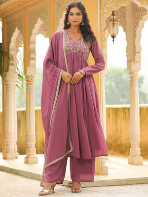 BLUMAIRE Women Kurti Pant Dupatta Set