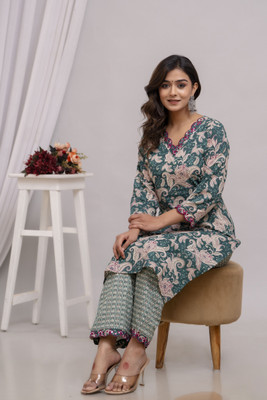 Lee Ropa Women Kurta Palazzo Set