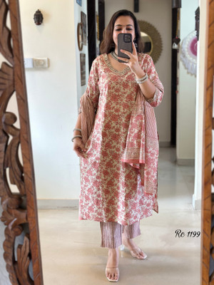 KULDEVYANI Women Kurti Pant Dupatta Set