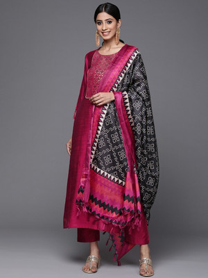 Varanga Women Kurta Pant Set