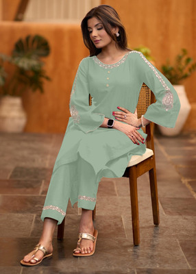 NORGEM OF STREAM Women Kurti Pant Set