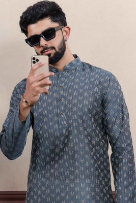 Koshin Men Kurta Pyjama Set