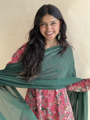 Janasya Women Kurta Palazzo Dupatta Set