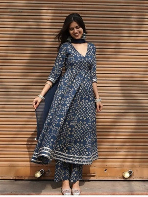 Divastri Women Kurta Pant Dupatta Set