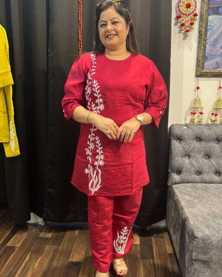 SK Creation Women Kurti Pant Set