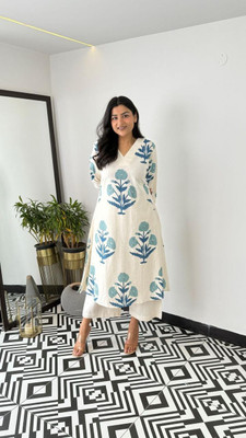Matangi fashion Women Kurta Palazzo Set