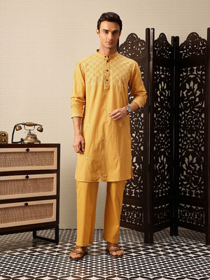 House of Pataudi Men Kurta Pant Set