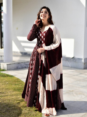RETAILSTORE Women Kurta Dupatta Set