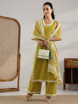 LIBAS Women Kurta Pant Dupatta Set